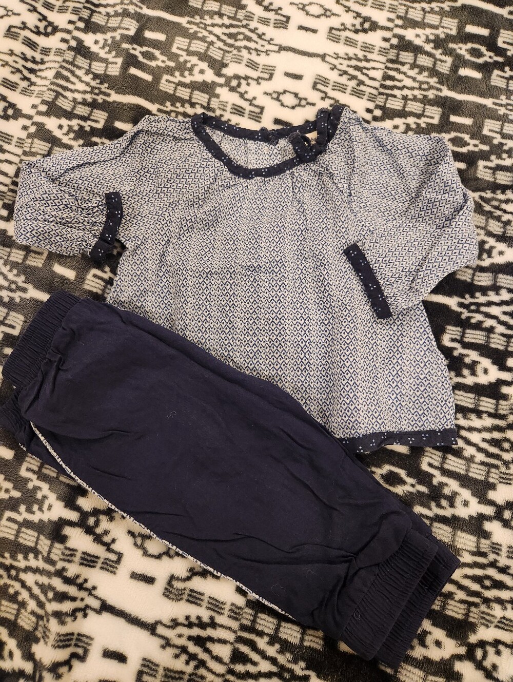 Baby B'gosh Navy and White Printed Baby Boho Outfit, Size 6M